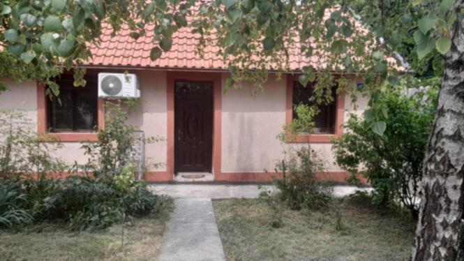 Iznajmljujem kucu