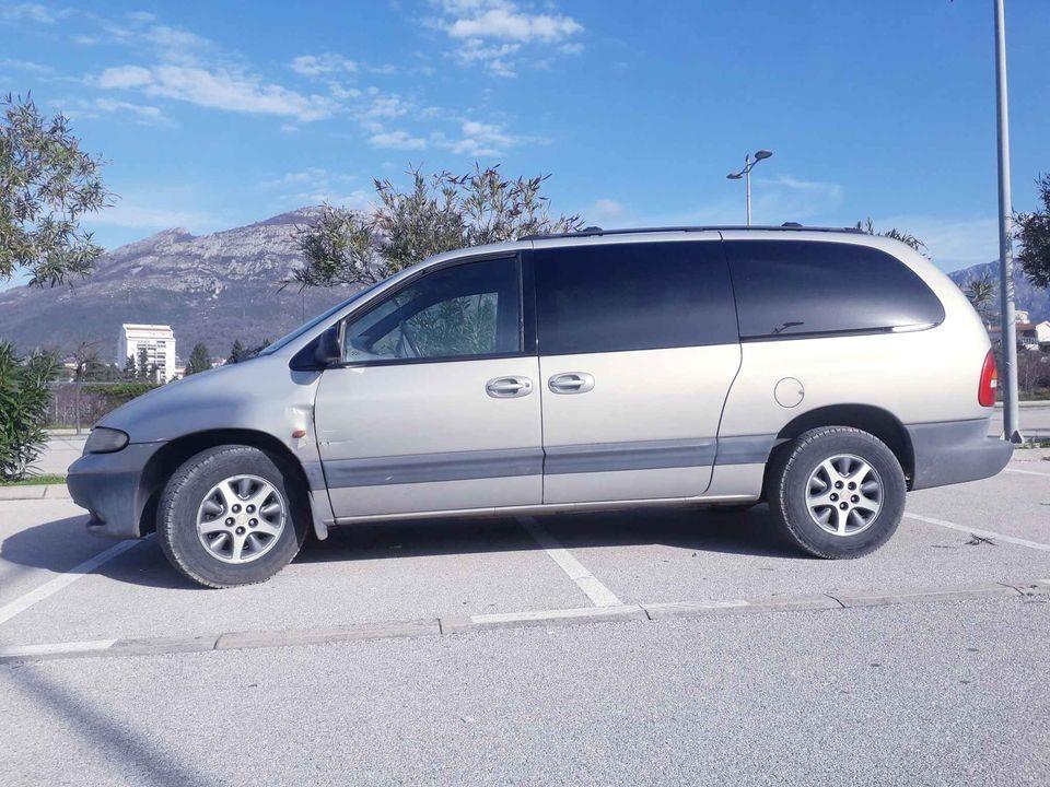 prodaje-se--chrysler-2-5-CRD-2001