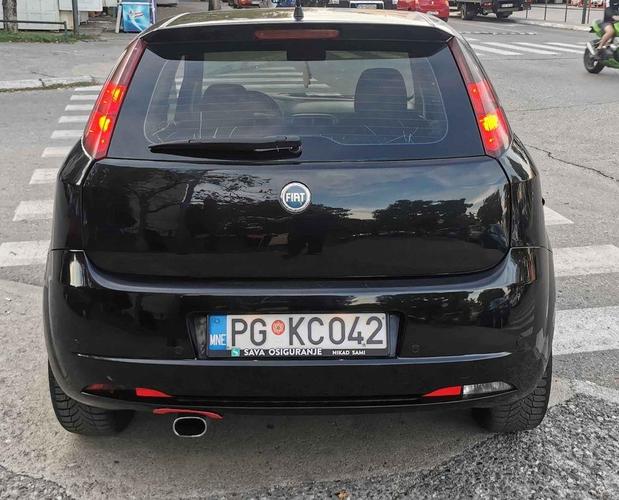 Fijat grande punto 1.9 96 kw dizel 2006 god