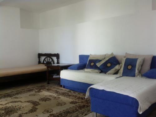 Izdajem apartman i sobe