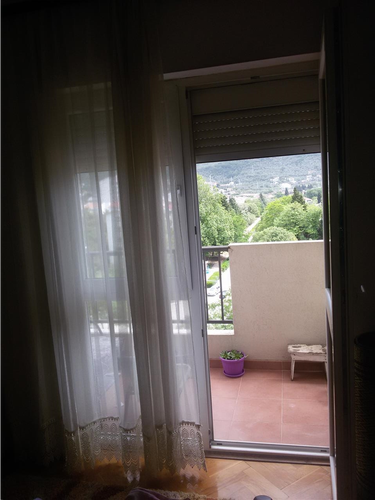 Trosoban stan u centru Bara