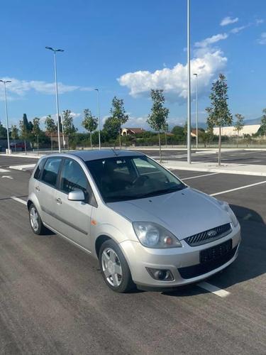 Ford focus 1.4 tdci 50 kw  2006 godina