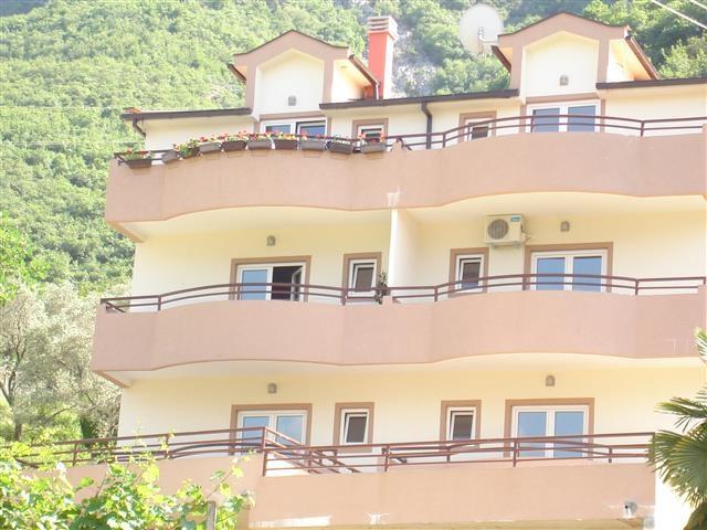 DVOSOBAN STAN ,STOLIV-KOTOR