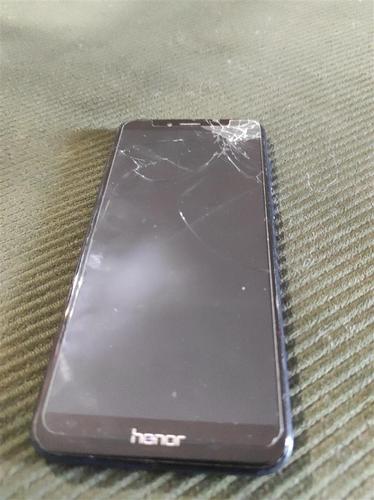 Prodajem polovan telefon