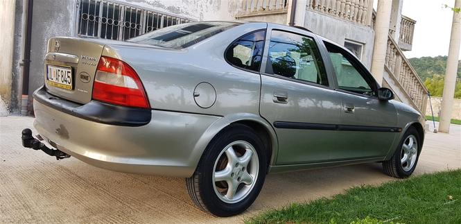 Opel Vectra B 