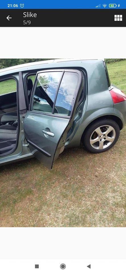 RENAULT-MEGANE