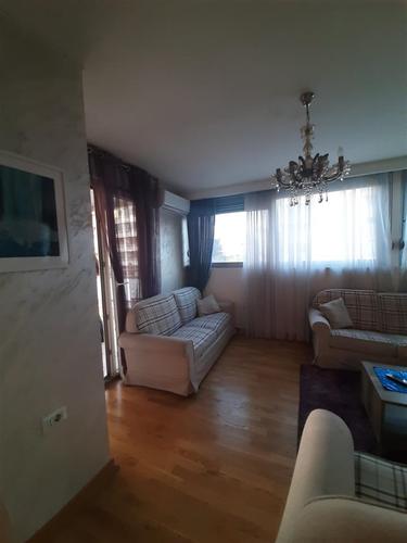 Izdavanje dvosoban stan City kvart