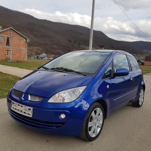 MITSUBISHI COLT 2006 GOD