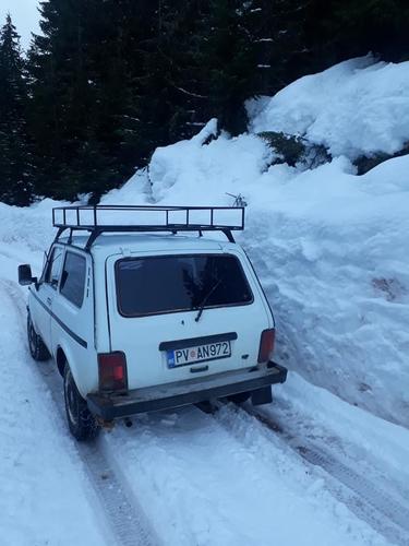Lada niva 98g.ben.plin