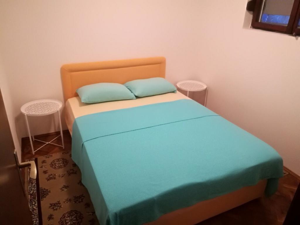 Šušanj-Bar-apartmani-70m2-500m-od-plaze