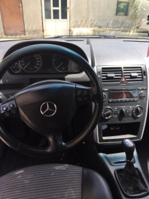 Prodajem-Mercedes-Benz-