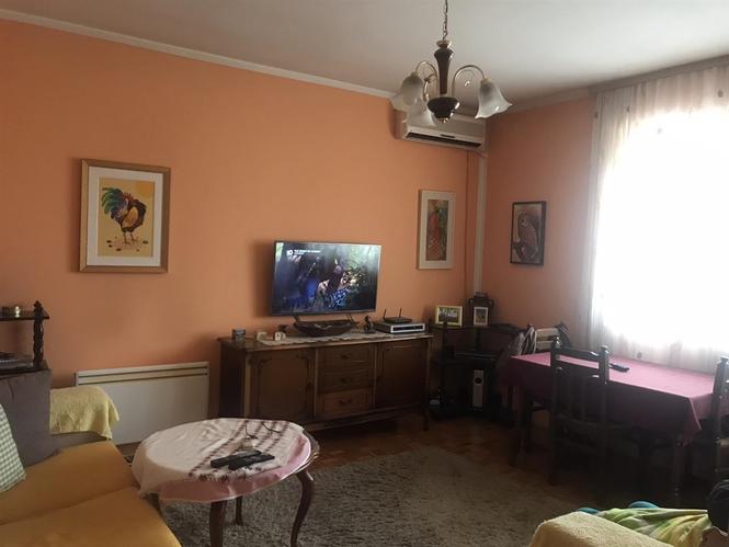 PRODAJA, DVOSOBAN PREKO MORACE 