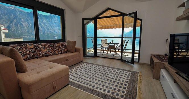Dvosoban Apartman - sa pogledom na zaliv