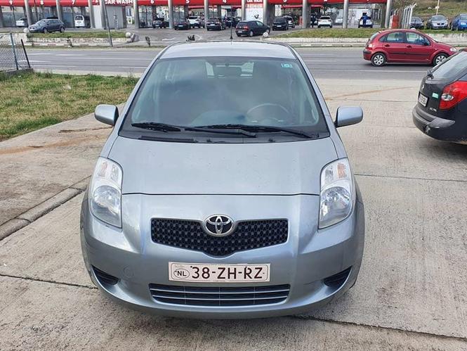 Tojota Yaris 1400cm 66kv dizel 2008g