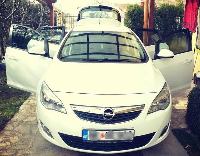 Opel Astra -10
