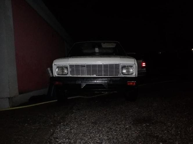 U djelove yugo koral 55 i fiat punto  lada 1300