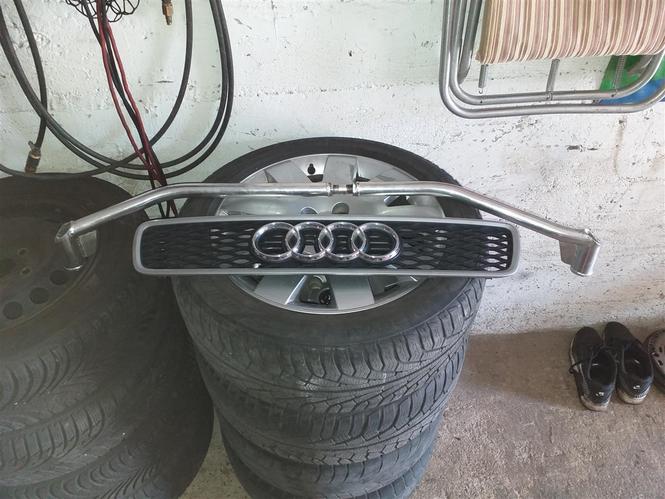 Maska audi s4 b5 u strut bar