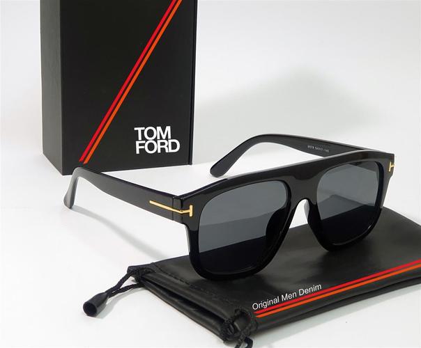 Tom Ford Pilot model