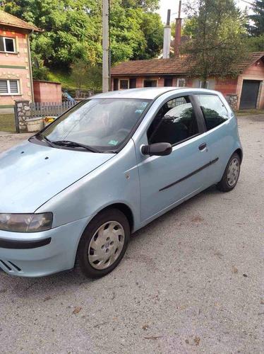 Fiat punto.1.2 benzin.44kw.2001 g.Uredno odjavljen tablice v