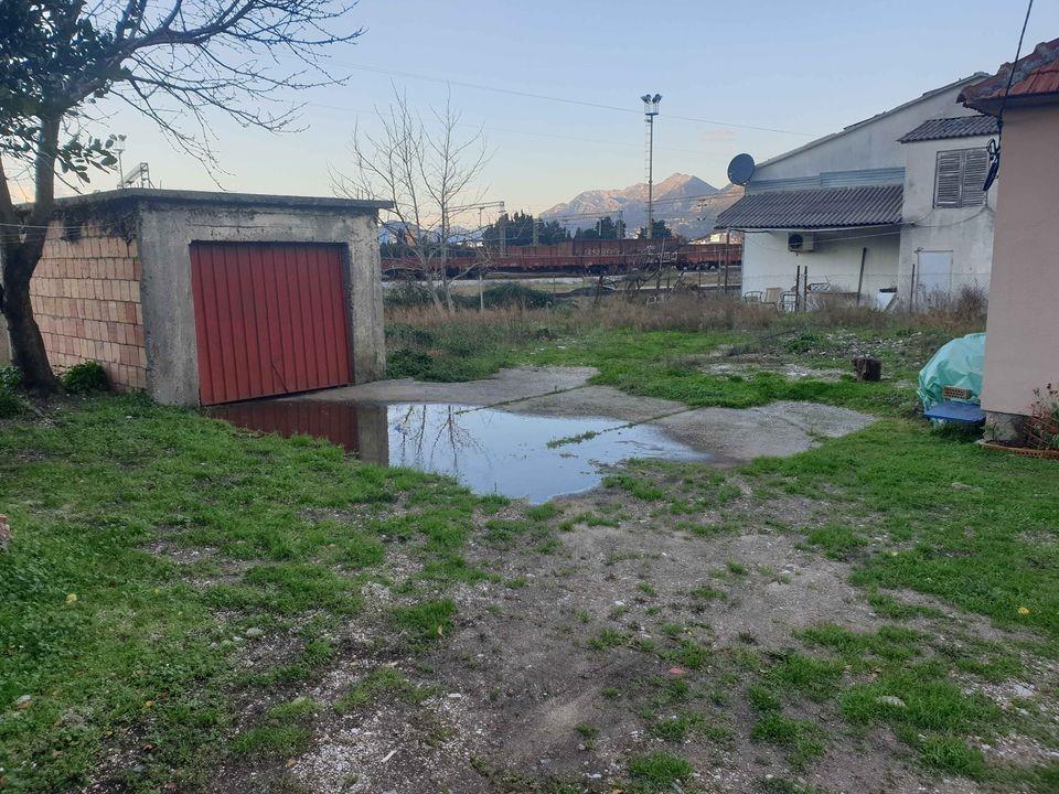 Kuca--Bar---Polje