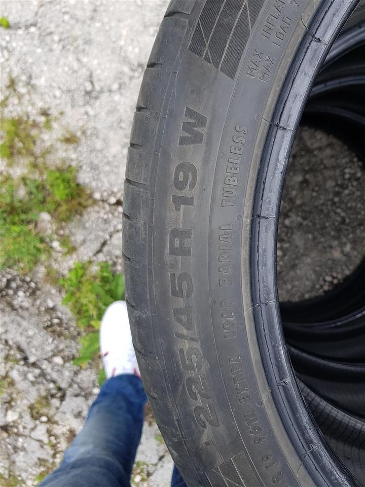 225-45-R19-ljetnje