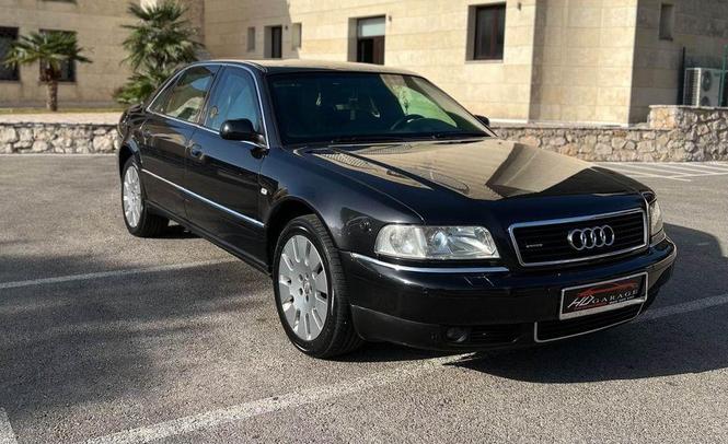Audi A8-Long-4.2 v8
Quattro BLIND B7 2000 god