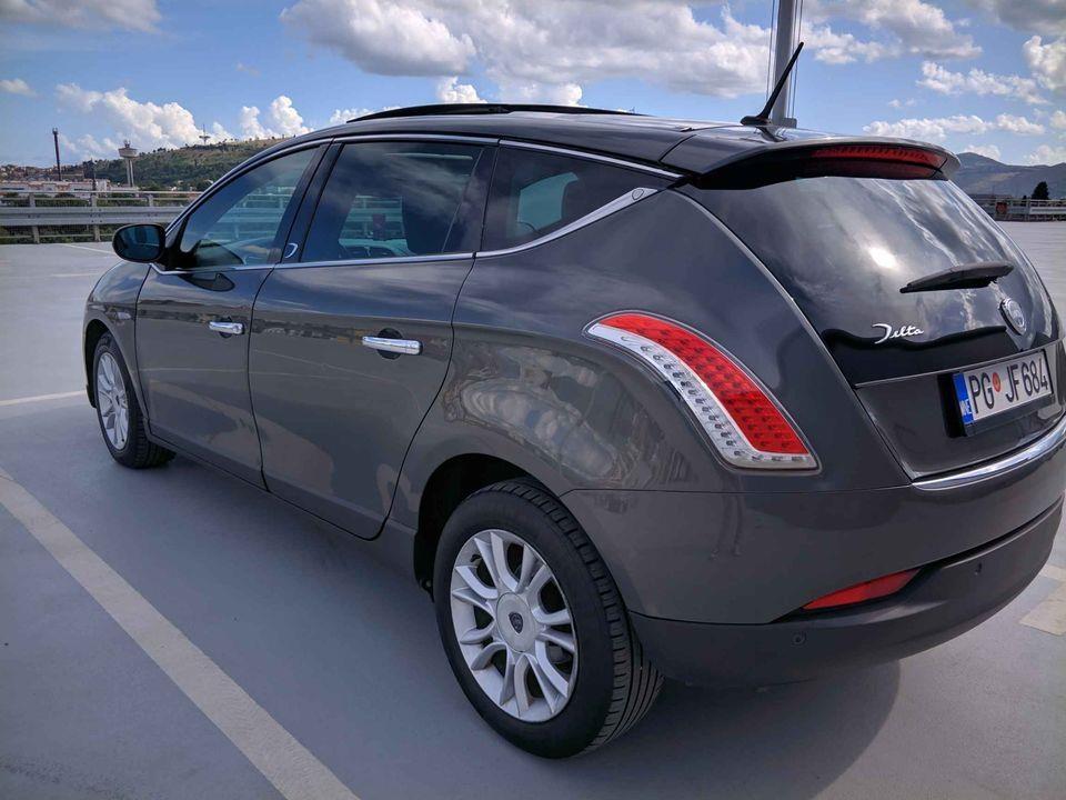 Lancia-Delta-1-6-mjet