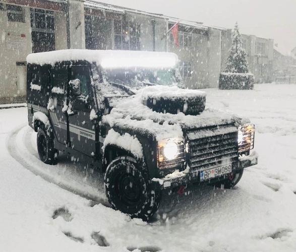 Defender 2.5 tdi -Kango 1.9 dizel 4x4-Audi 2.5 Tdi 110 kw 06