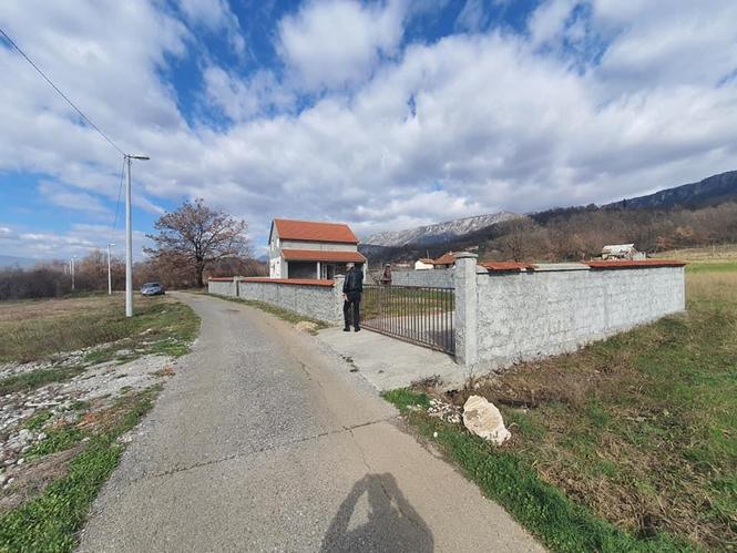 Kuca 135m2 okolina Spuža