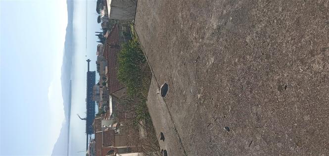 Hitno, plac na prodaju