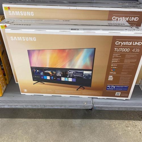 SAMSUNG 43 x 4K UHD LED Smart TV Crystal Ultra HD High Dynam