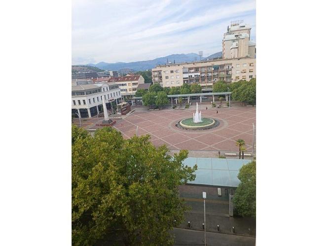Izdavanje dvosoban stan Centar