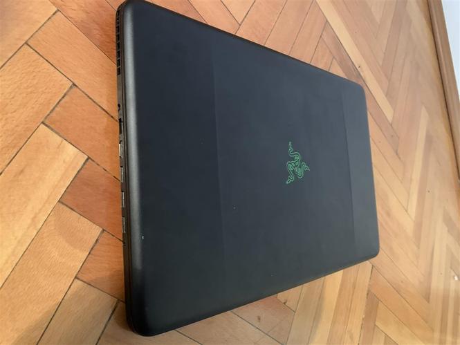 Razer Blade Pro 17inch *HITNO* cash/crypto