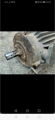 Motor 4kw 1486min OBRTAJ ispravan oke swe stanje tel viber. 