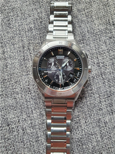 Prodajem Citizen sat stanje 9/10