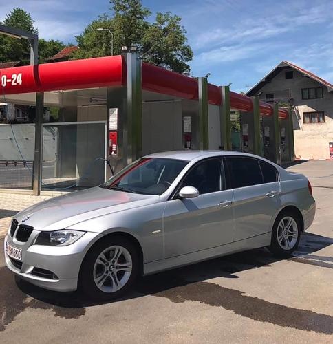 BMW 318D E90