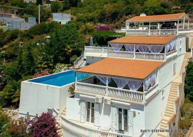 Villa 265 m2 U Dobre Vode