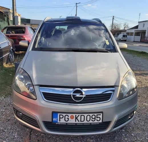Opel zafira 07god 1.9cdti 110kw tek registrovan 4nove gume u