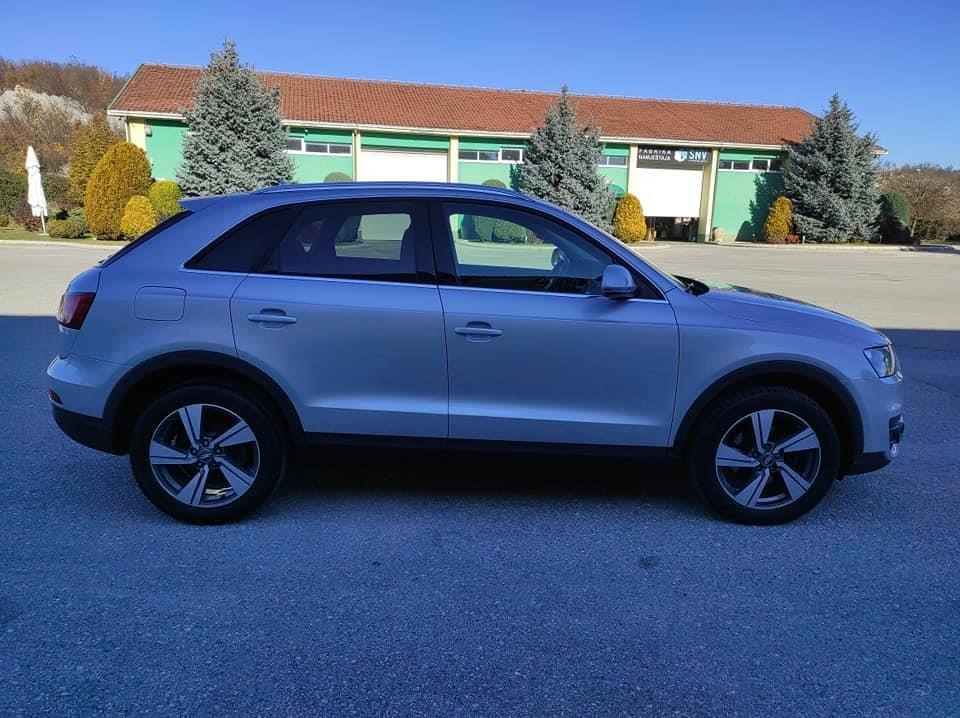 AUDI-Q3