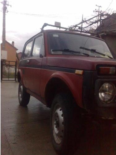 Lada Niva -02
