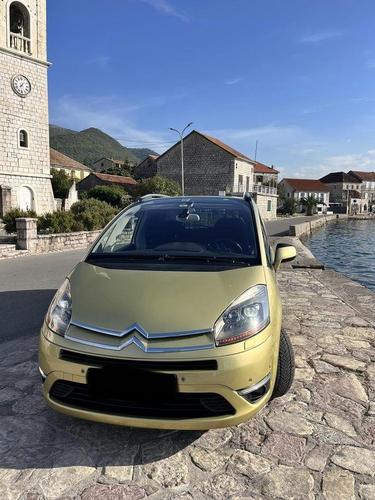 Prodaje se citroen c4 picaso 2007 2.0hdi