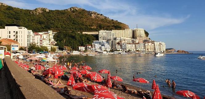 Prodajem dvosoban stan, Rafailovići, Budva, 65 m2, 119500 e