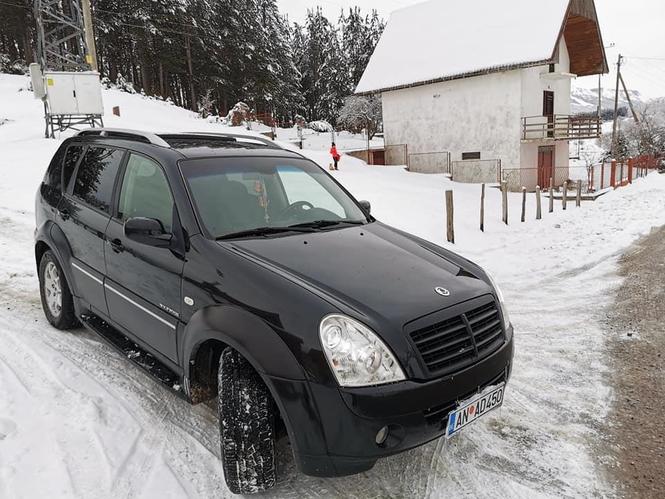 Rekston 2.7 137 kw dizel 2007 god