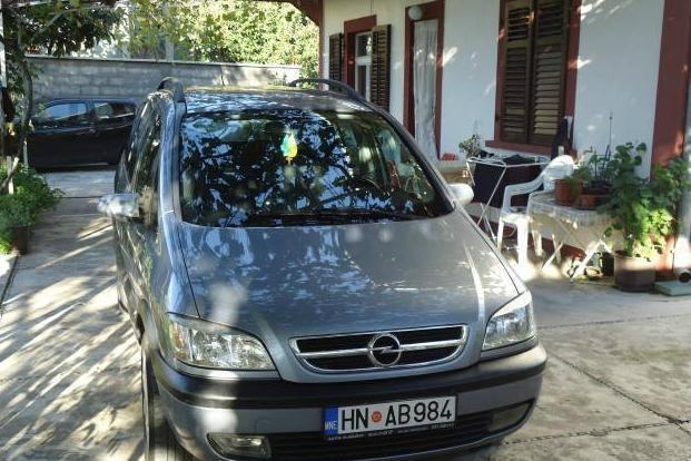 Opel---Zafira-2-0-DTI