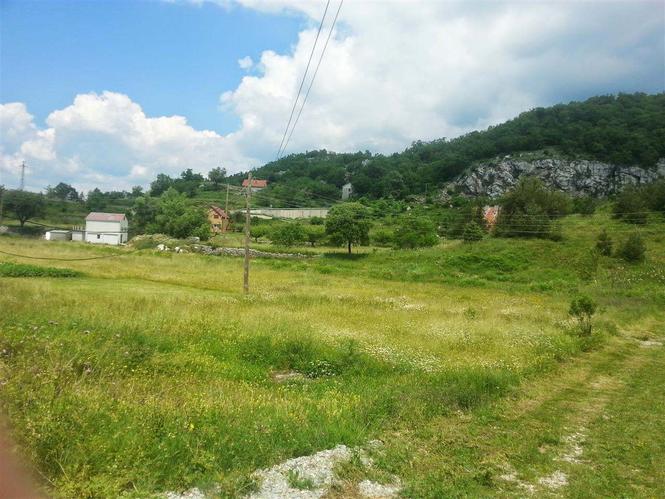 Prodaja placa na Obzovici