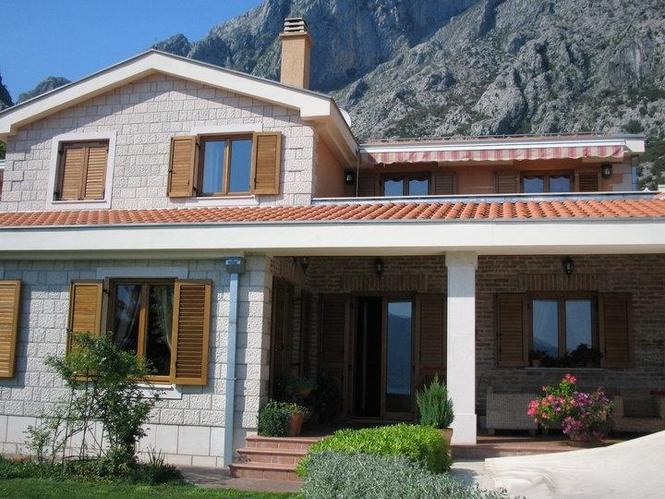 Prodaje se Villa sa pogledom na more