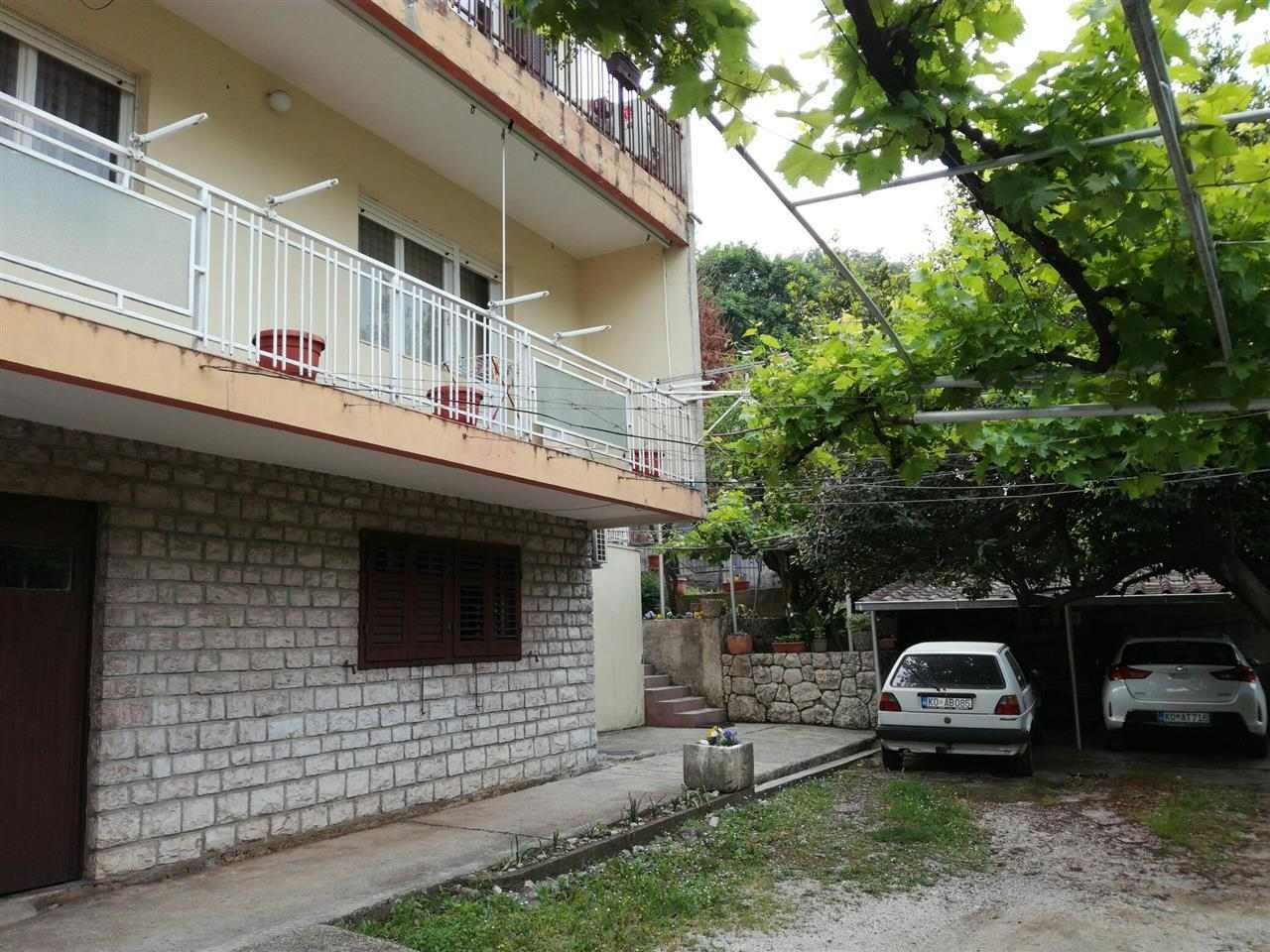 Trokrevetni-apartman-u-Kotoru--Dobrota