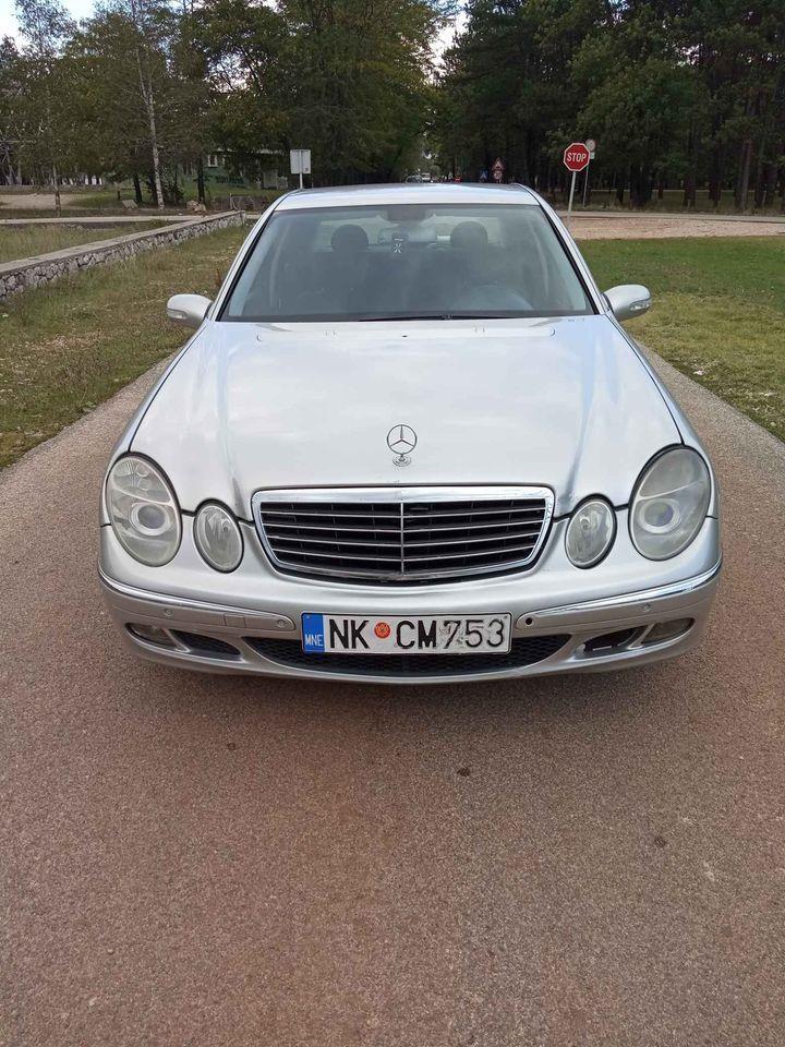 Mercedes-e220