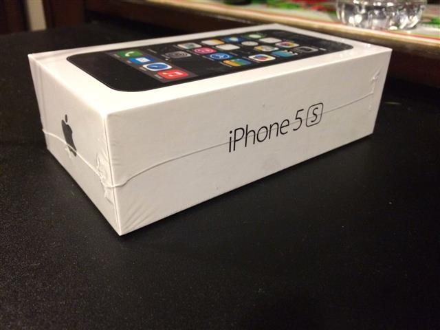 Apple iPhone 5s crni