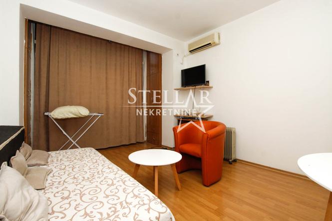 Izdavanje, garsonjera, 30m², Centar, Podgorica